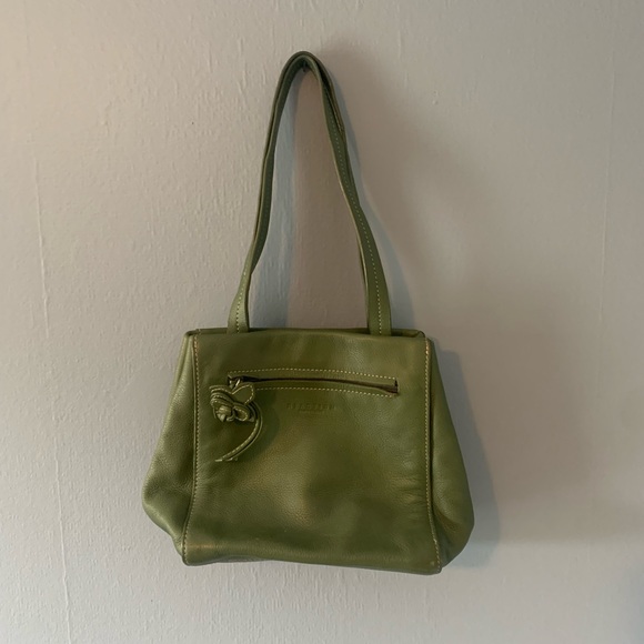 🔥3/$25🔥REACTION KENNETH COLE HANDBAG - Picture 1 of 6